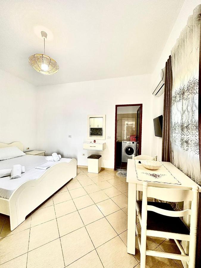 Amar Apartments Sarande Exterior photo