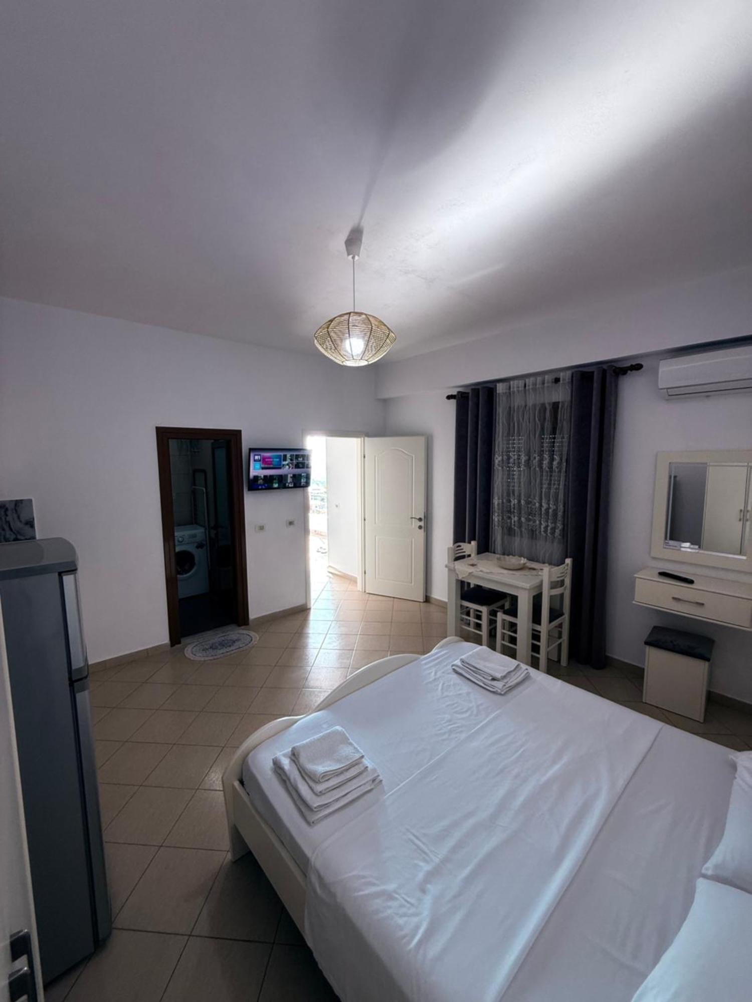 Amar Apartments Sarande Exterior photo