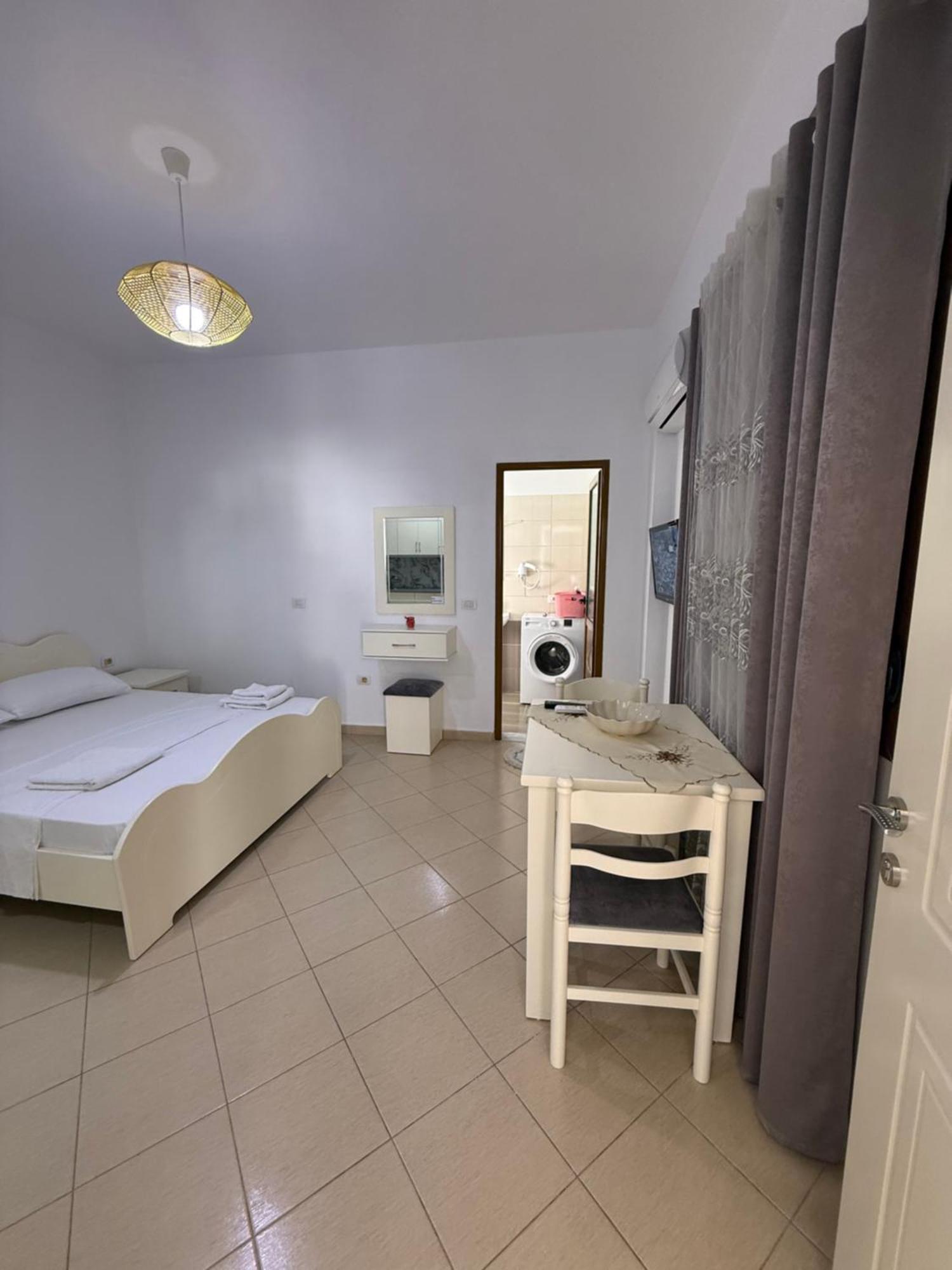 Amar Apartments Sarande Exterior photo