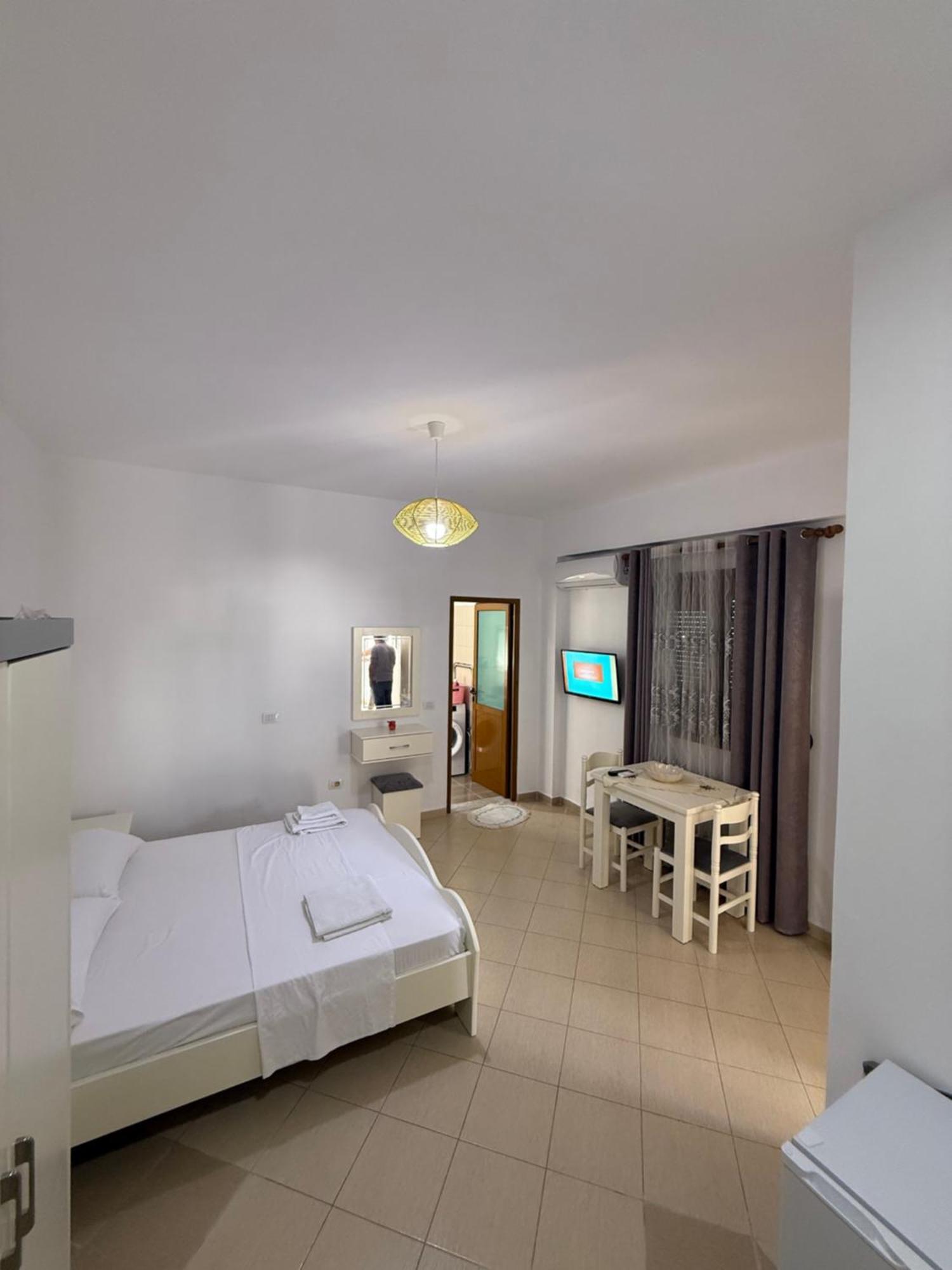 Amar Apartments Sarande Exterior photo